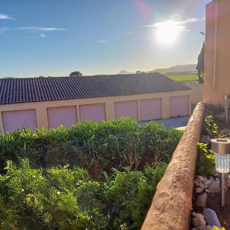 Coquet Studio Avec Belle Terrasse Lejlighed La Londe-les-Maures Eksteriør billede