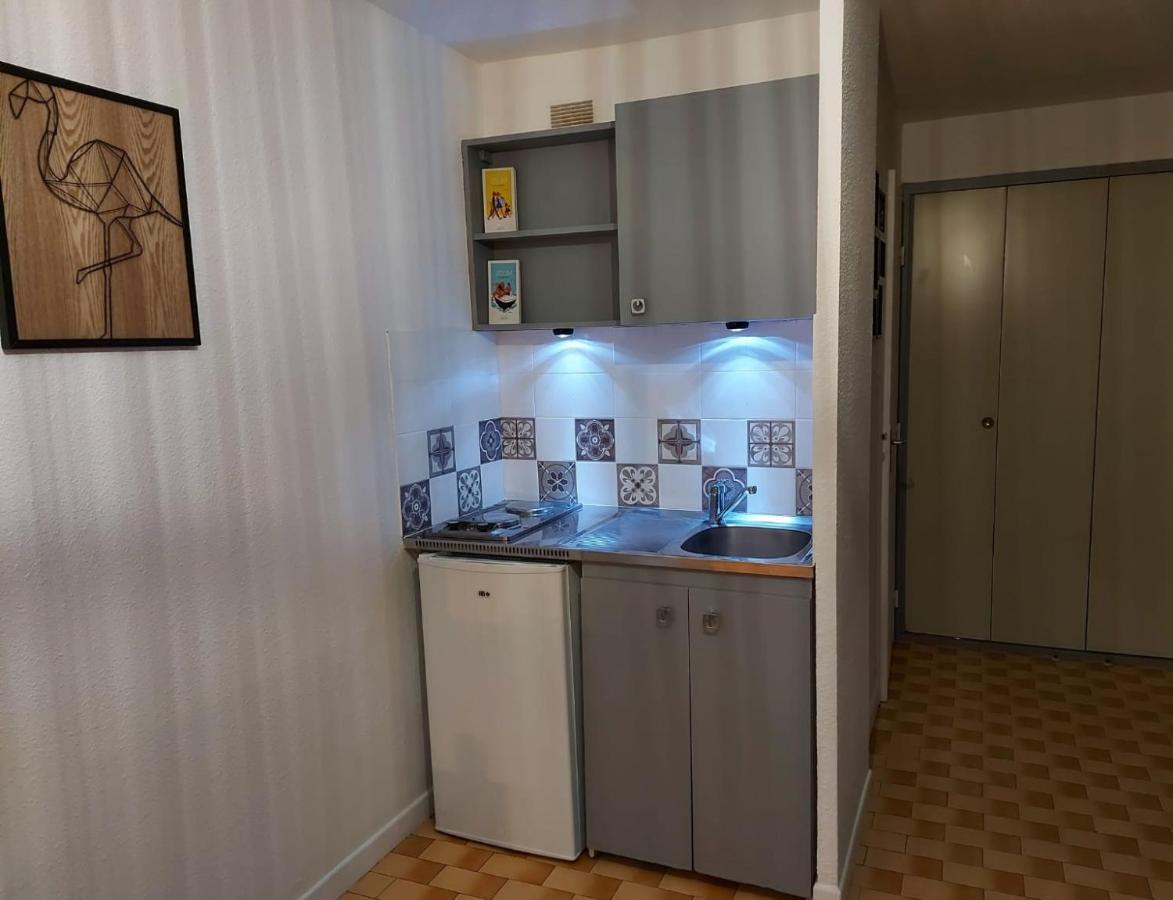 Coquet Studio Avec Belle Terrasse Lejlighed La Londe-les-Maures Eksteriør billede